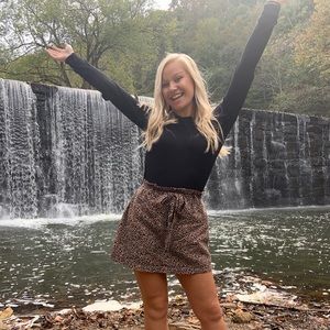 Meet your Posher, Kara